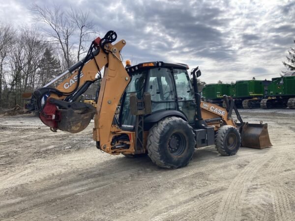 2020 CASE 580SN Loader Backhoe