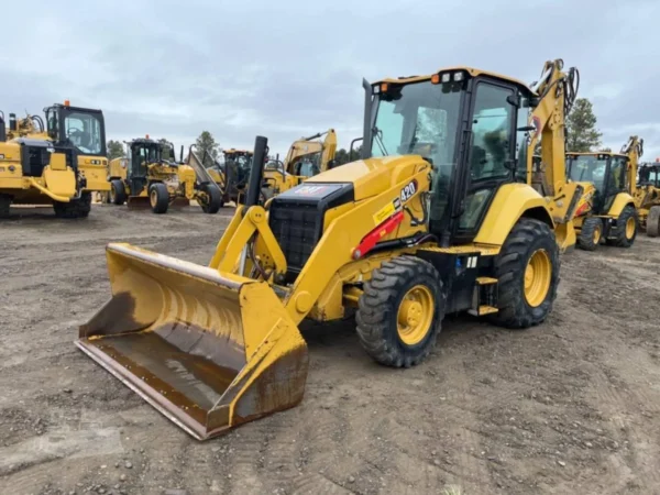 2020 Caterpillar 420 4WD Loader Backhoe