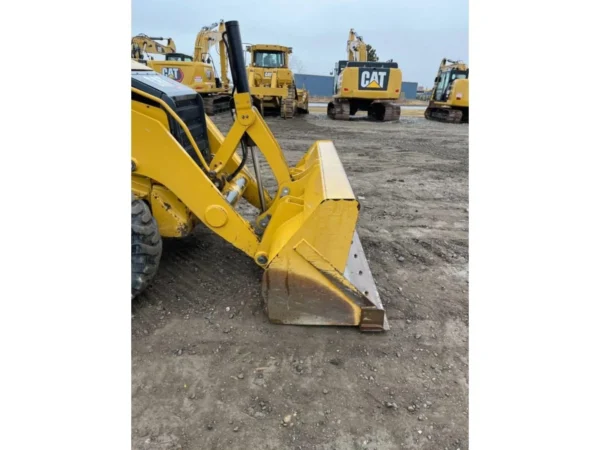 2020 Caterpillar 420 4WD Loader Backhoe