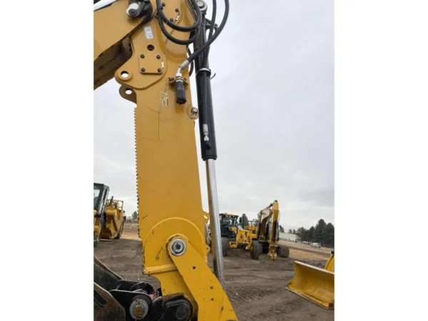 2020 Caterpillar 420 4WD Loader Backhoe