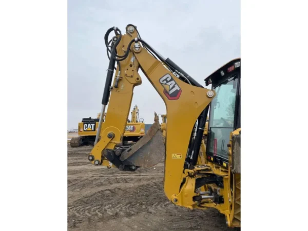 2020 Caterpillar 420 4WD Loader Backhoe