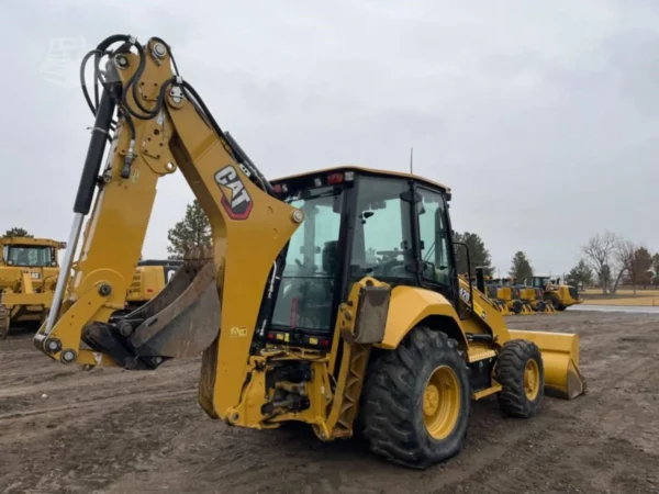 2020 Caterpillar 420 4WD Loader Backhoe