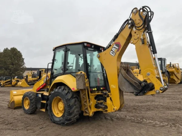2020 Caterpillar 420 4WD Loader Backhoe