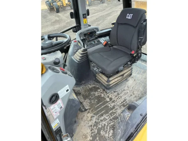 2020 Caterpillar 420 4WD Loader Backhoe
