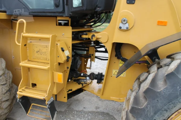 2020 Caterpillar 914M Wheel Loader
