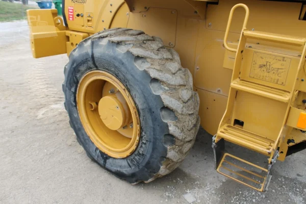 2020 Caterpillar 914M Wheel Loader