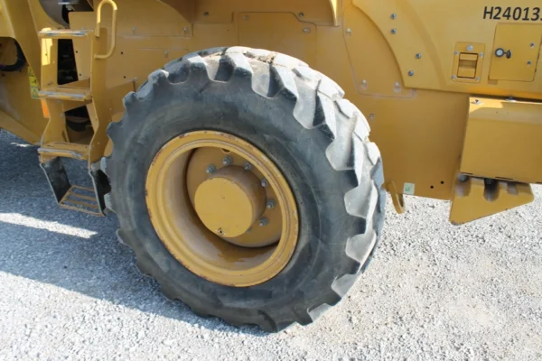 2020 Caterpillar 914M Wheel Loader