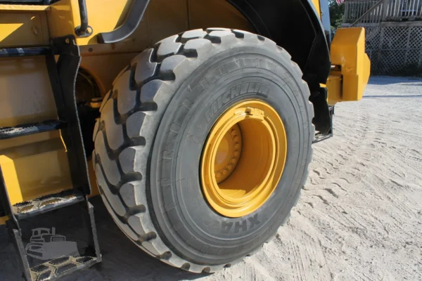 2020 Caterpillar 972M Wheel Loader