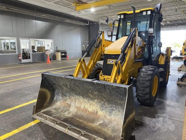2020 JCB 3CX Compact Backhoe Loader