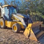 2020 John Deere 710L Loader Backhoe