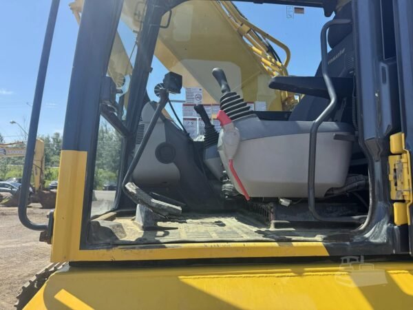 2020 Komatsu PC360 LC-11 Hydraulic Excavator