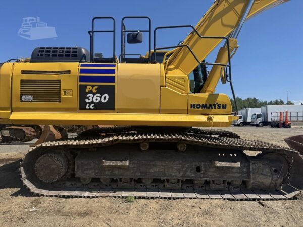2020 Komatsu PC360 LC-11 Hydraulic Excavator