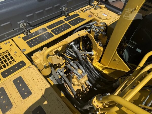 2020 Komatsu PC360 LC-11 Hydraulic Excavator