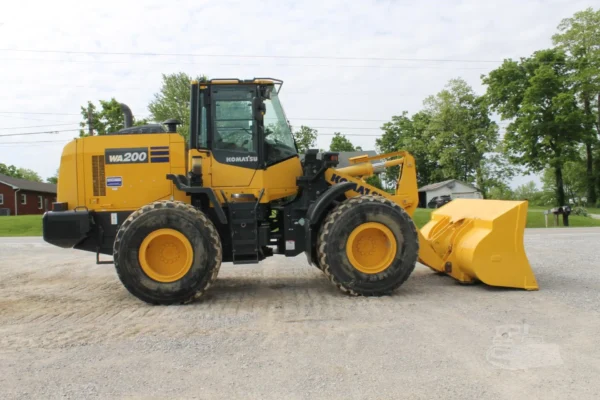 2020 Komatsu WA200-8 Wheel Loader