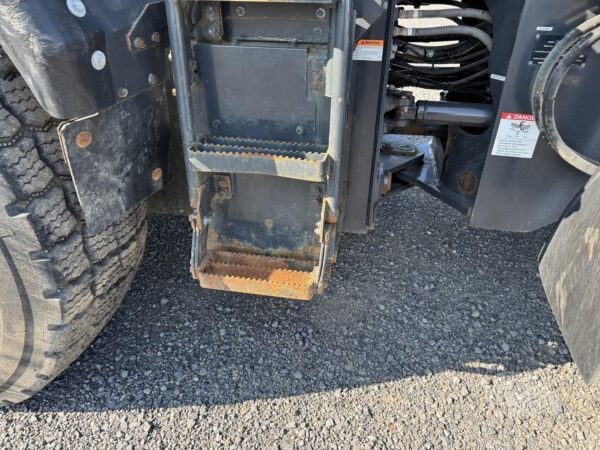 2020 Komatsu WA320-8 Wheel Loader