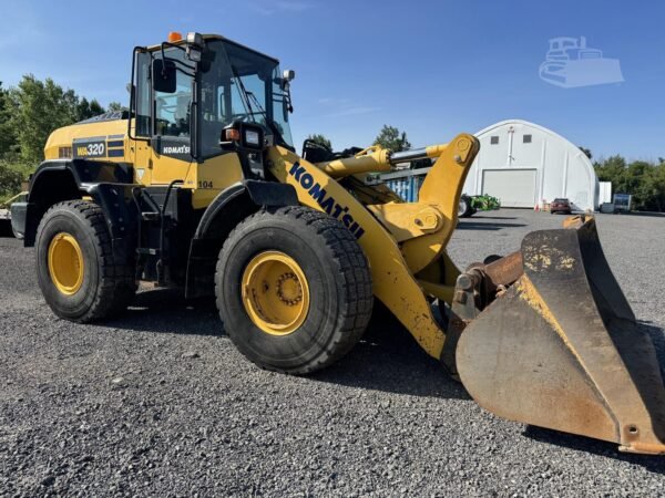 2020 Komatsu WA320-8 Wheel Loader