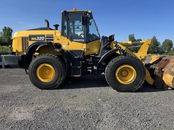2020 Komatsu WA320-8 Wheel Loader