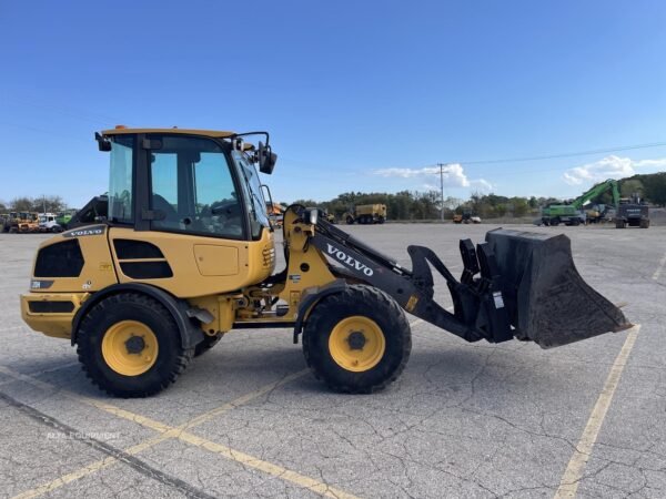 2020 Volvo L20H Compact Wheel Loader