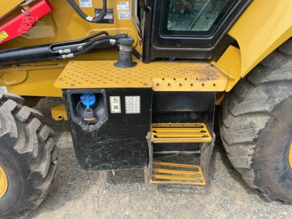 2021 Caterpillar 420 4WD Backhoe Loader