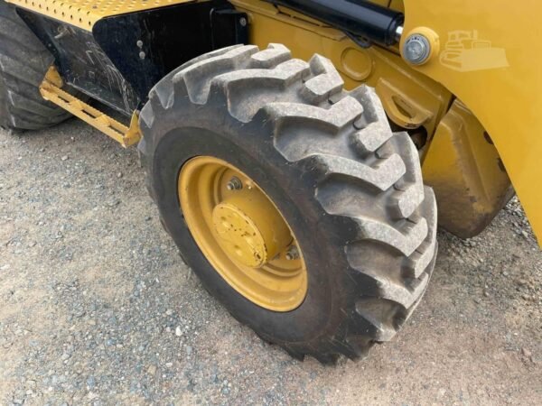 2021 Caterpillar 420 4WD Backhoe Loader