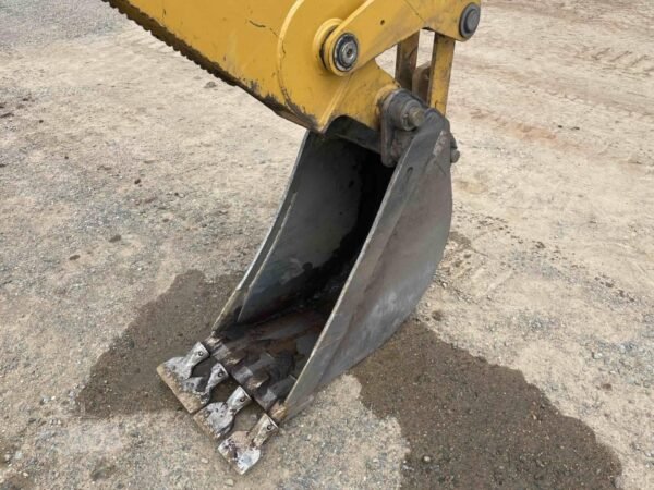 2021 Caterpillar 420 4WD Backhoe Loader