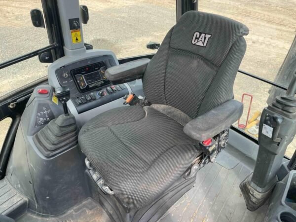 2021 Caterpillar 420 4WD Backhoe Loader