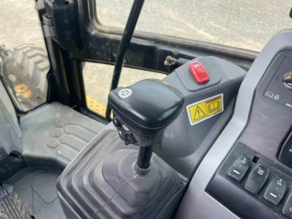 2021 Caterpillar 420 4WD Backhoe Loader