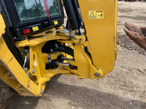2021 Caterpillar 420 4WD Backhoe Loader