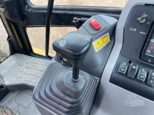 2021 Caterpillar 420 4WD Backhoe Loader