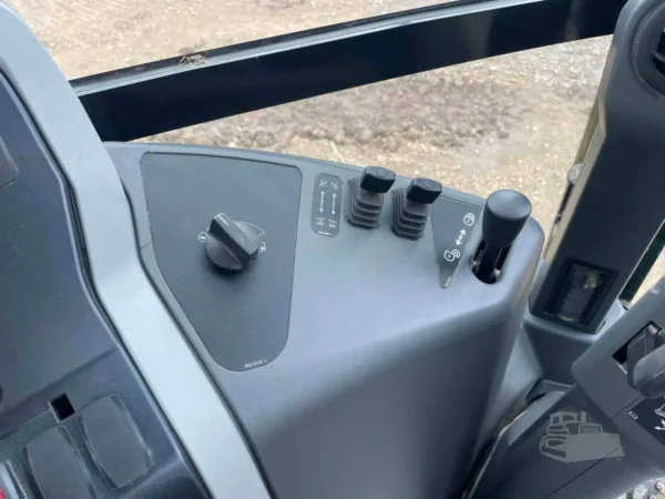 2021 Caterpillar 420 4WD Backhoe Loader