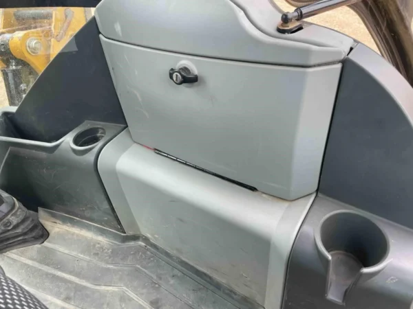 2021 Caterpillar 420 4WD Backhoe Loader