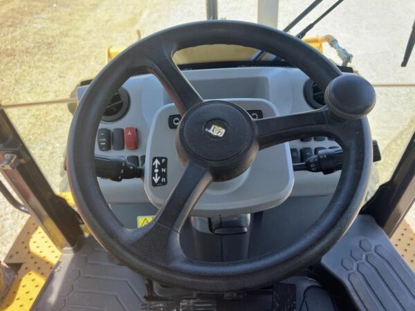2021 Caterpillar 420 Loader Backhoe