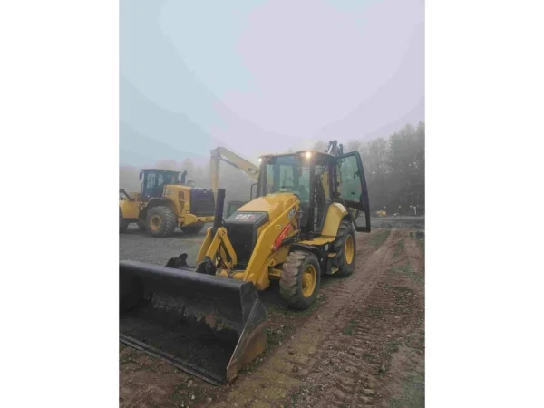 2021 Caterpillar 420 XE 4WD Loader Backhoe