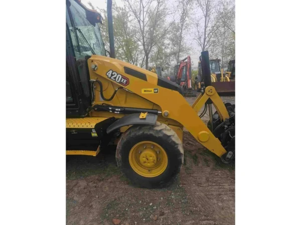 2021 Caterpillar 420 XE 4WD Loader Backhoe