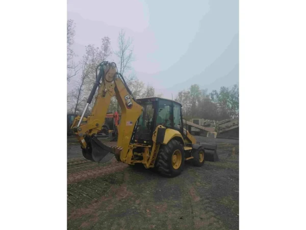 2021 Caterpillar 420 XE 4WD Loader Backhoe