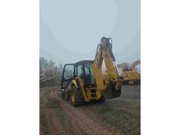 2021 Caterpillar 420 XE 4WD Loader Backhoe
