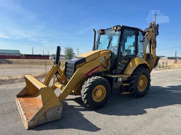 2021 Caterpillar 420ST HRC Backhoe Loader