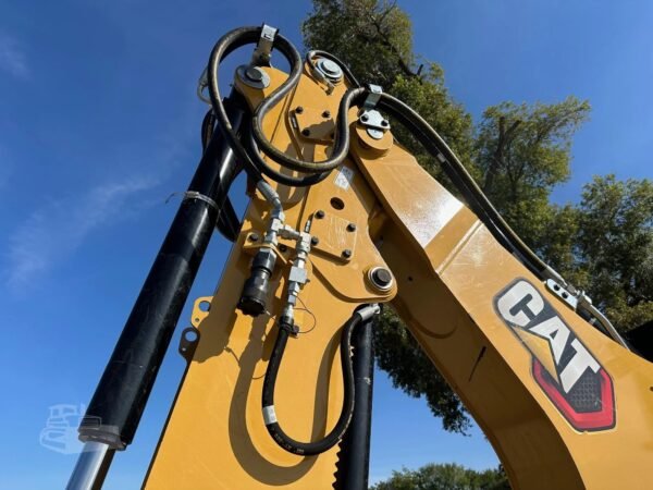 2021 Caterpillar 420ST HRC Backhoe Loader