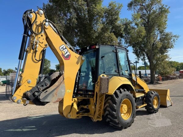 2021 Caterpillar 420ST HRC Backhoe Loader