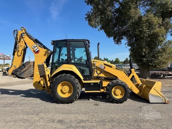 2021 Caterpillar 420ST HRC Backhoe Loader