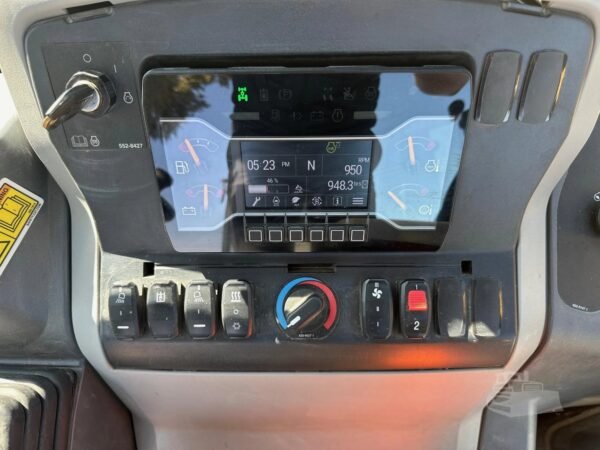 2021 Caterpillar 420ST HRC Backhoe Loader