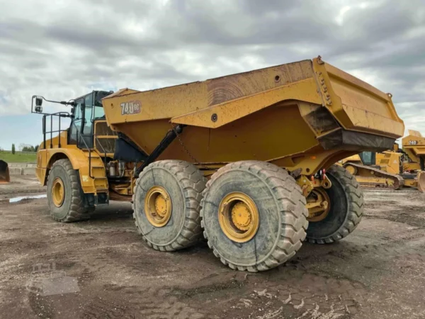2021 Caterpillar 740 GC Articulated Dump Truck