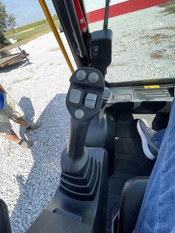 2021 JCB 3TS-8W Teleskid Skid Steer Loader