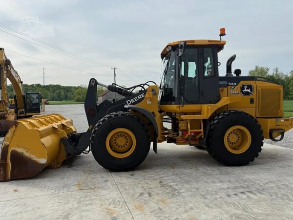 2021 John Deere 544 P-Tier Wheel Loader
