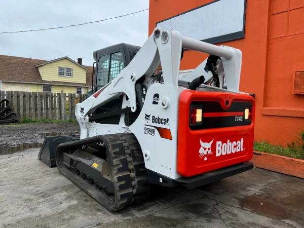 2022 Bobcat T740 Compact Track Loader
