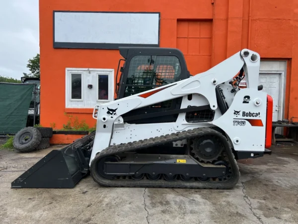 2022 Bobcat T740 Compact Track Loader