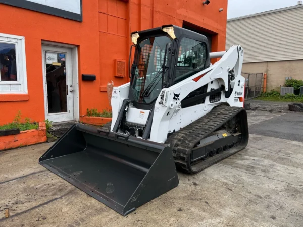 2022 Bobcat T740 Compact Track Loader