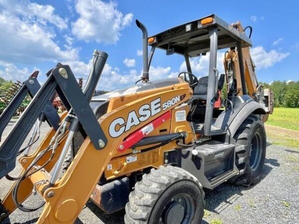 2022 CASE 580N EP Backhoe Loader