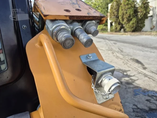 2022 CASE SV280B Skid Steer Loader