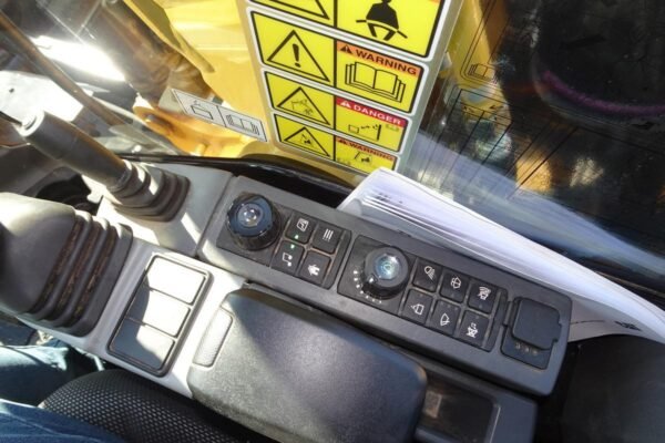 2022 Caterpillar 307.5 Mini Excavator